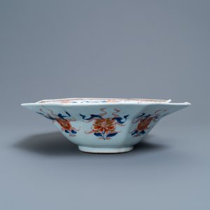 A Chinese octagonal Imari-style shaving basin, Kangxi — photo 7