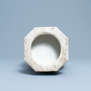 A Chinese octagonal qianjiang cai vase, 19/20th C. — photo 6