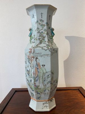 A Chinese octagonal qianjiang cai vase, signed Wang Baowen 汪保文, dated 1899 — 照片 3
