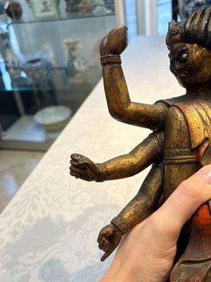 A Chinese or Japanese gilt-lacquered figure of Hayagrīva, 19th C. — foto 7