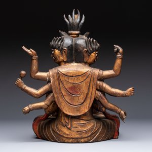 A Chinese or Japanese gilt-lacquered figure of Hayagrīva, 19th C. — foto 4