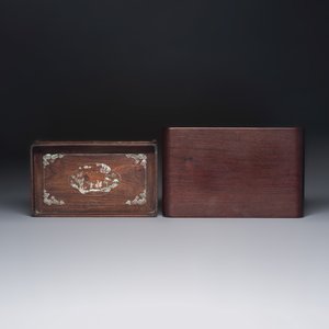 A Chinese or Vietnamese mother-of-pearl-inlaid wooden tray and a Chinese hongmu stand — foto 6