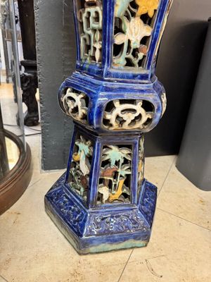 A Chinese or Vietnamese polychrome-glaze pottery jardinière and stand, 19th C. — photo 7
