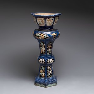 A Chinese or Vietnamese polychrome-glaze pottery jardinière and stand, 19th C. — photo 2