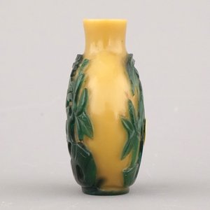 A Chinese overlay glass snuff bottle, ca. 1800 — 照片 6