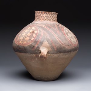 A Chinese painted pottery jar with geometric design, Neolithic period, Majiayao culture, 3rd millennium B.C. — photo 2