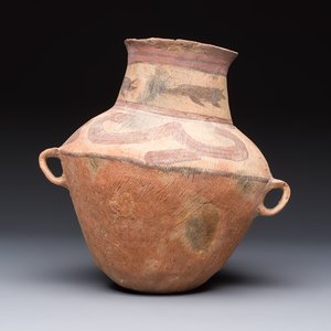 A Chinese painted pottery jar with handles, Late Bronze Age, Xindian culture, 13/10th C. B.C. — foto 1