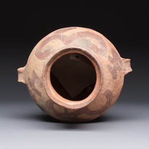 A Chinese painted pottery jar with handles, Late Bronze Age, Xindian culture, 13/10th C. B.C. — foto 5