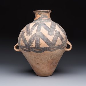 A Chinese painted pottery jar with zigzag design, Neolithic period, Majiayao culture, 3rd millennium B.C. — photo 3