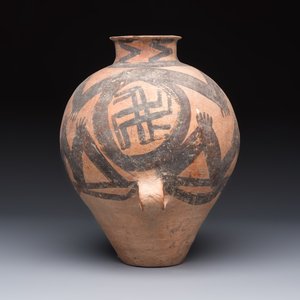 A Chinese painted pottery jar with zigzag design, Neolithic period, Majiayao culture, 3rd millennium B.C. — photo 5