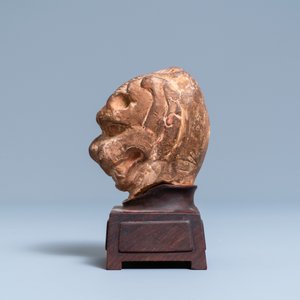 A Chinese painted pottery model of a mythical beast's head, Tang — 照片 5