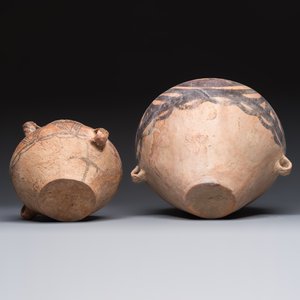 A Chinese painted pottery pouring vessel and a jar with geometric design, Neolithic period, Majiayao culture, 3rd millennium B.C. — 照片 7