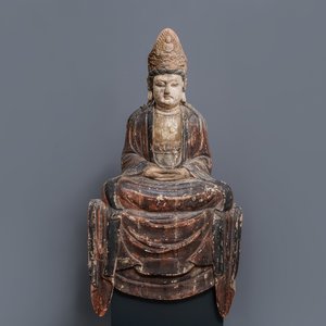 A Chinese painted wood figure of a Bodhisattva, 18/19th C. — 照片 1