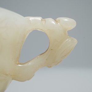 A Chinese pale celadon jade libation cup, 18/19th C. — 照片 8