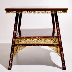 A Chinese parcel-gilt and sculpted wood table with bone inlay, 20th C. — 照片 4