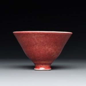A Chinese peachbloom-glazed conical bowl, 19th C. — photo 1