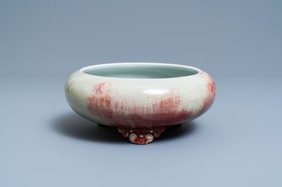A Chinese peachbloom-glazed tripod censer, 18/19th C.