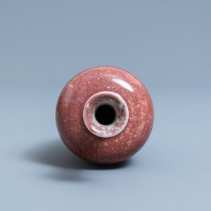 A Chinese peachbloom-glazed vase, Kangxi mark, Republic — 照片 5