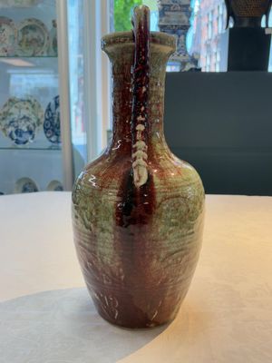 A Chinese peachbloom-glazed vase with dragon-form handles, 18th C. — photo 4