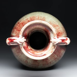 A Chinese peachbloom-glazed vase with dragon-form handles, 18th C. — photo 5