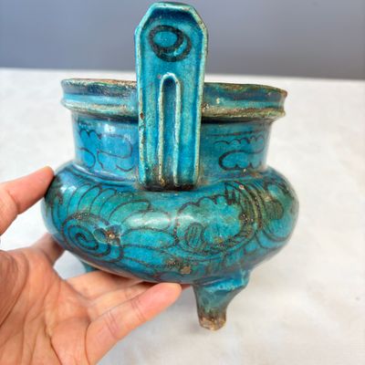 A Chinese peacock-blue-glazed tripod incense burner with wooden cover — photo 3