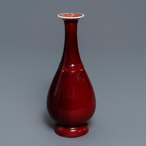 A Chinese pear-shaped 'langyao' vase, 19th C. — 照片 1