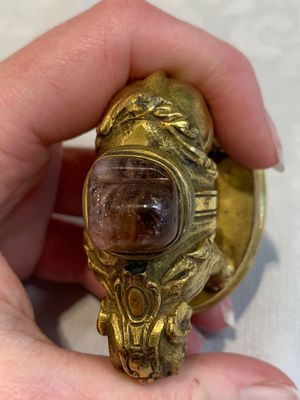 A Chinese pink quartz-inset gilt bronze elephant, 18th C. — photo 11
