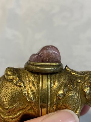 A Chinese pink quartz-inset gilt bronze elephant, 18th C. — photo 10