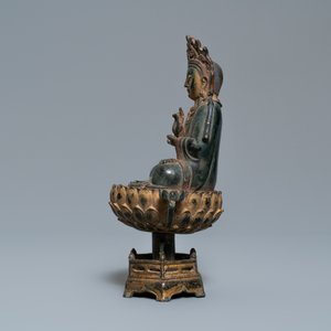 A Chinese polychrome and gilt bronze figure of Buddha on a lotus throne, Qing — 照片 5