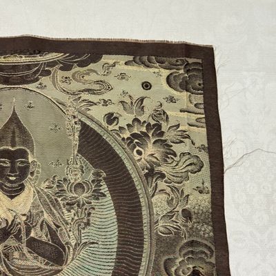 A Chinese polychrome-decorated brocade 'Padmasambhava' thangka — foto 19