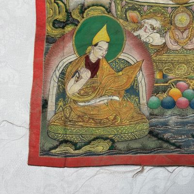 A Chinese polychrome-decorated brocade 'Padmasambhava' thangka — foto 4