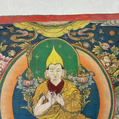 A Chinese polychrome-decorated brocade 'Padmasambhava' thangka — foto 7