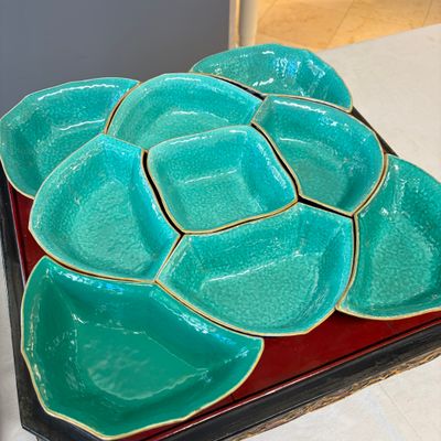 A Chinese polychrome-enamelled nine-piece sweetmeat set in a gilt-lacquered box — photo 8