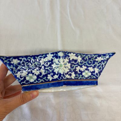 A Chinese polychrome-enamelled nine-piece sweetmeat set in a gilt-lacquered box — photo 20