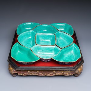 A Chinese polychrome-enamelled nine-piece sweetmeat set in a gilt-lacquered box — photo 3