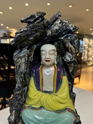 A Chinese polychrome-glazed group with Vanavasin, Qianlong mark, 19th C. — photo 16