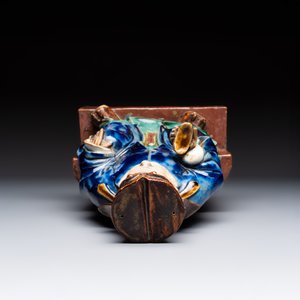A Chinese polychrome-glazed Shiwan stoneware figure of Tudigong, a 'Shoulao' group and a 'Go Players' group, China marks, 19/20th C. — foto 6