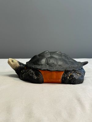 A Chinese polychrome-glazed turtle-shaped tureen and cover — photo 2