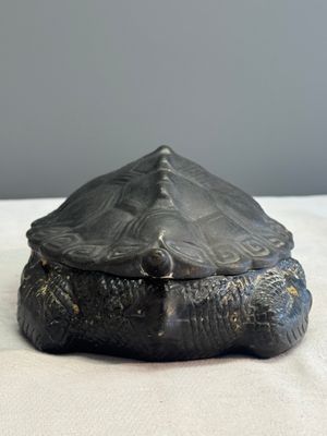 A Chinese polychrome-glazed turtle-shaped tureen and cover — photo 8