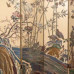 A Chinese polychrome lacquered wooden eight-panel folding screen with a pond scene, 19/20th C. — photo 14