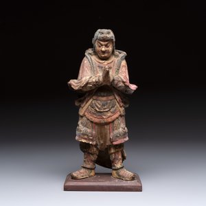 A Chinese polychrome lacquered wooden sculpture of Weituo, 17/18th C. — foto 2