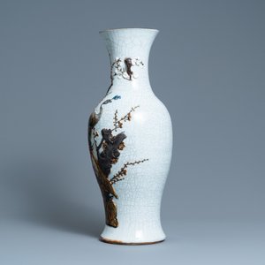 A Chinese polychrome Nanking crackle-glazed 'peacock' vase, Chenghua mark, 19th C. — photo 4