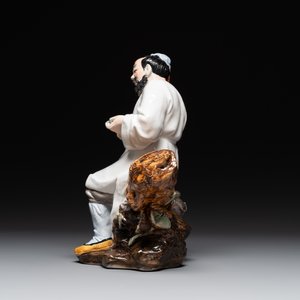 A Chinese polychrome sculpture of a lumberjack, Jingdezheng mark, 20th C. — 照片 3