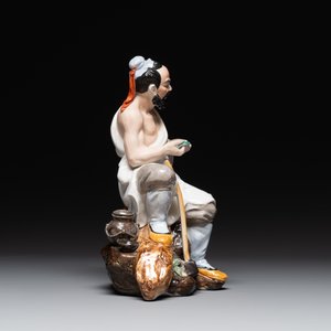 A Chinese polychrome sculpture of a lumberjack, Jingdezheng mark, 20th C. — 照片 5
