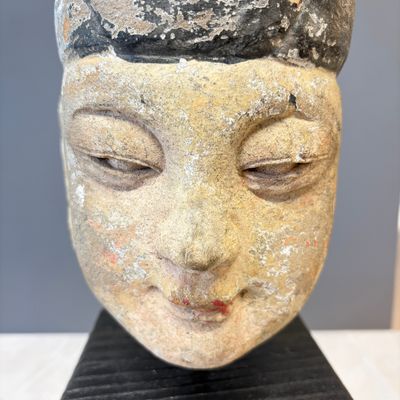 A Chinese polychromed carved stone head on a stand — photo 5