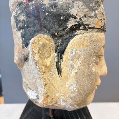 A Chinese polychromed carved stone head on a stand — photo 9