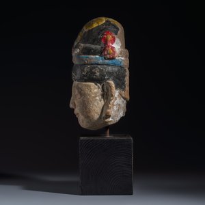 A Chinese polychromed carved stone head on a stand — photo 3