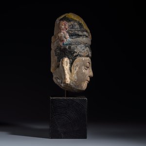 A Chinese polychromed carved stone head on a stand — photo 5