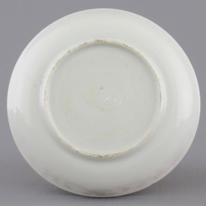 A Chinese porcelain armorial cup and saucer with Van Reverhorst coat of arms, Qianlong, ca. 1745 — photo 3