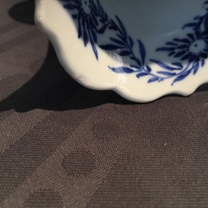 A Chinese porcelain blue and white double gourd vase with butterflies, Kangxi, ca. 1700 — photo 11